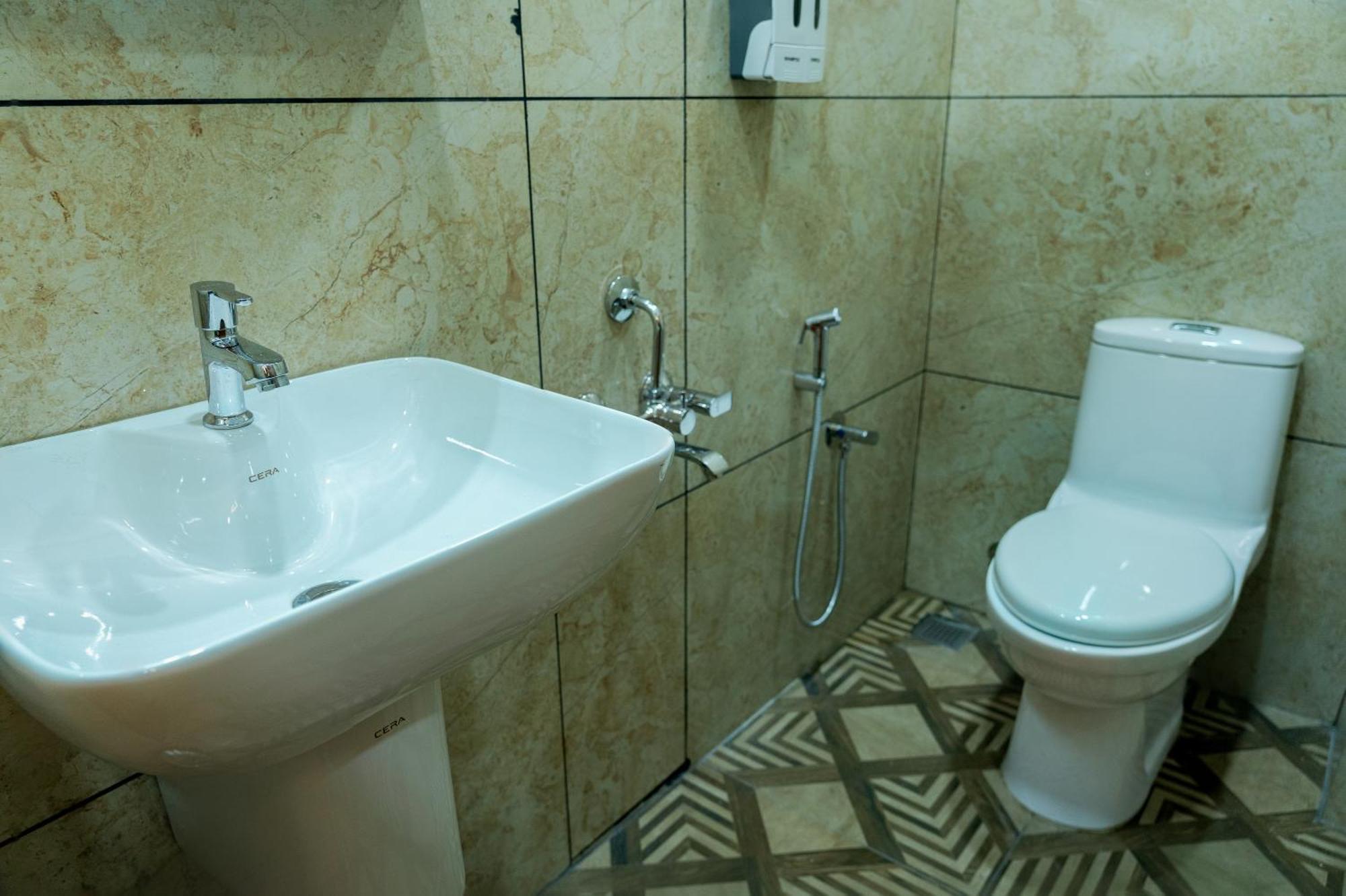 Fly View Airport Residency Ξενοδοχείο Nedumbassery Εξωτερικό φωτογραφία